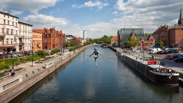 Rendez Vous Bydgoszcz | Prosthetically driven approach.